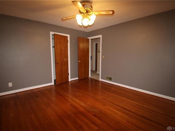 5th image of 8464 Wexford Ave