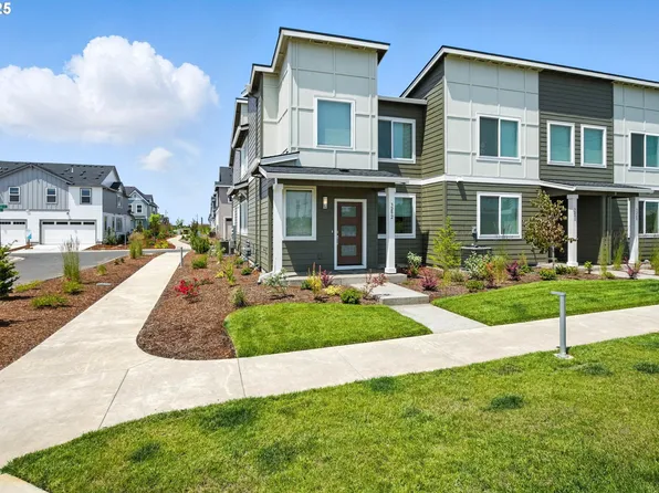3292 SE Equinox Ln, Hillsboro, OR 97123