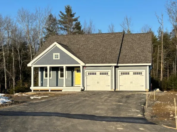 102 Three Ponds Drive #102, Brentwood, NH 03833