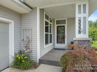 3338 Clearbrook Grn, Saugatuck, MI 49453