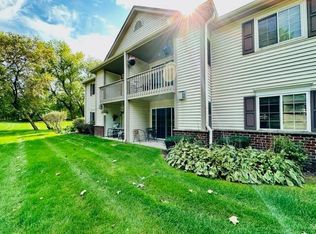 664 Pewaukee Rd UNIT C, Pewaukee, WI 53072