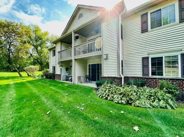 664 Pewaukee ROAD #C, Pewaukee, WI 53072