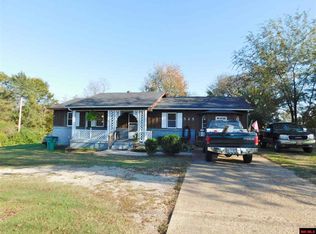 525 S 1st St, Flippin, AR 72634