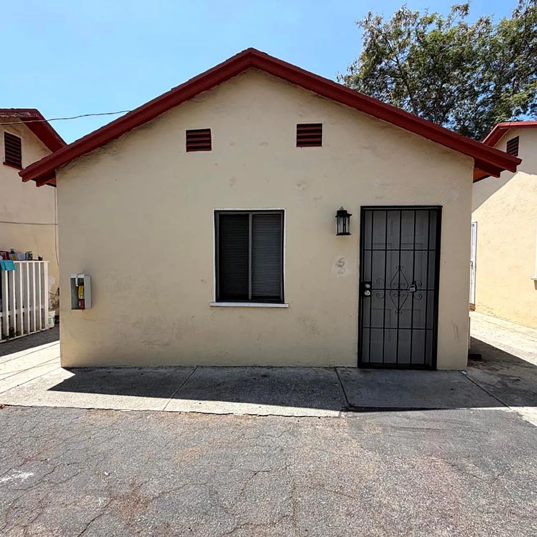 139 S Rosemead Blvd. — Photo 1