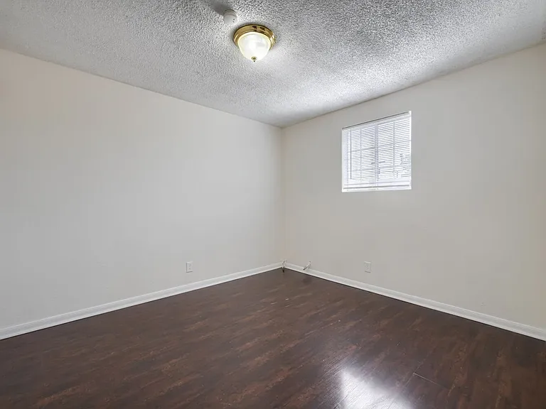 6512 Evergreen Ave — Photo 16