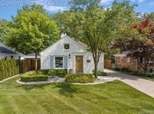 2175 Dorchester Rd, Birmingham, MI 48009