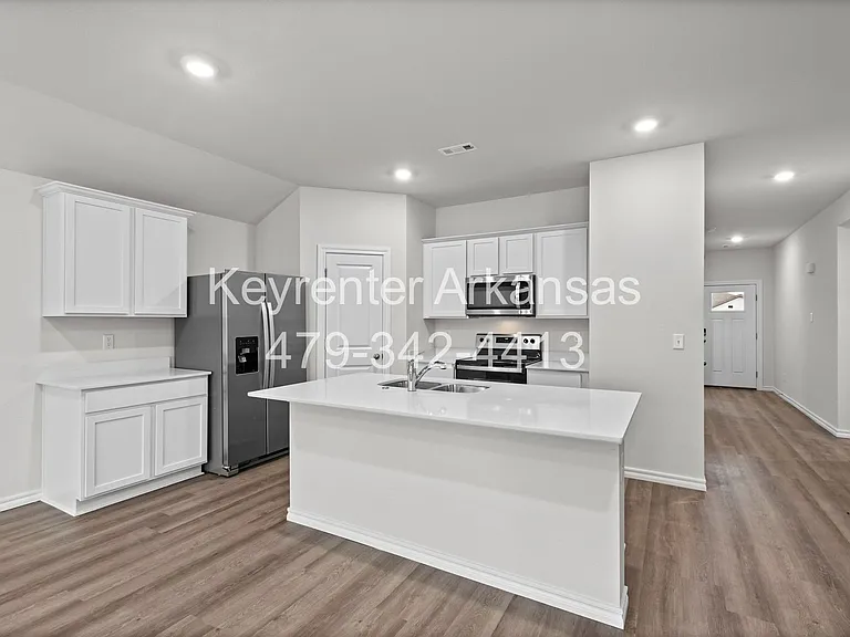 1324 Chavis St — Photo 9
