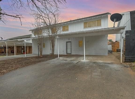 3rd image of 2135 Fleur De Lis Ct #2135