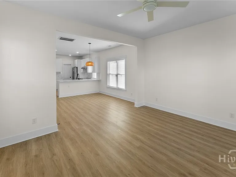 1203 E Bolton St — Photo 9