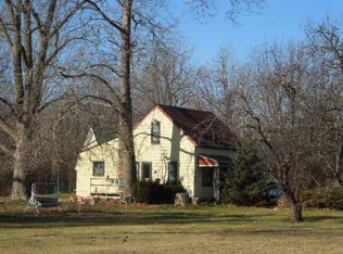 22160 Bell Rd, New Boston, MI 48164