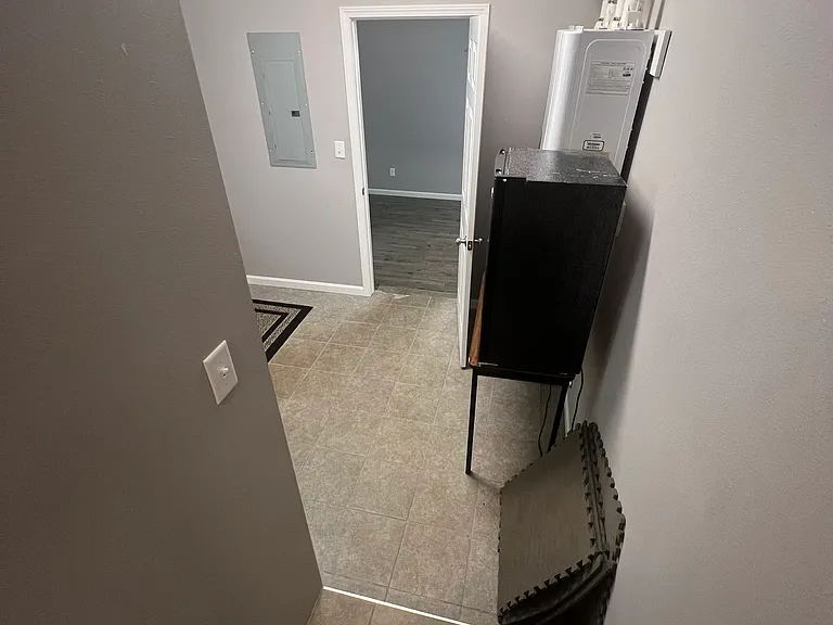 1009 E Moore Ave — Photo 13