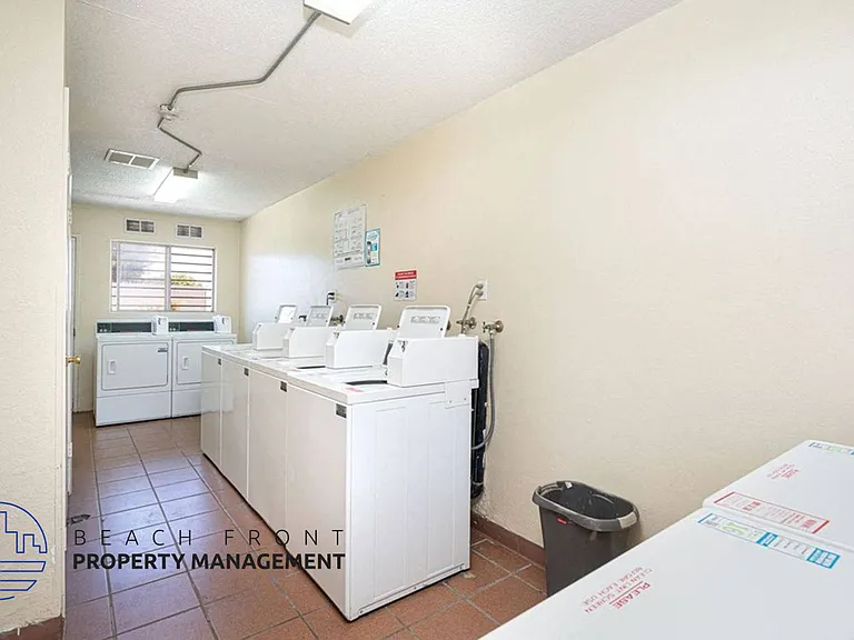 217 S. Knott Av — Photo 16