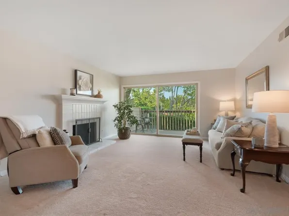 17461 Plaza Abierto Unit 22, San Diego, CA 92128