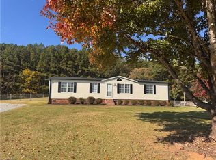 280 John T Farabee Ln, Lexington, NC 27295