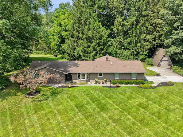 10165 Saint Joe Rd, Fort Wayne, IN 46835