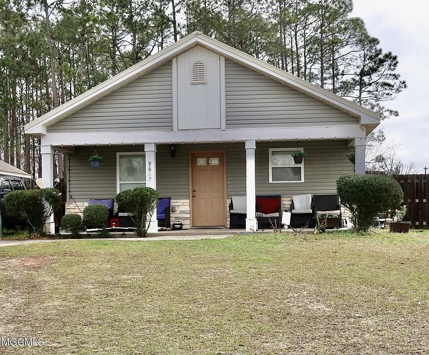 2nd image of 9632 Nevada Ave