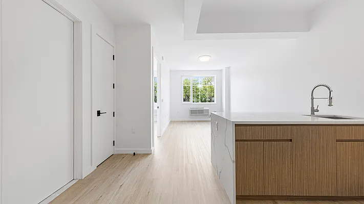 Rented by Nooklyn NYC LLC | media 68