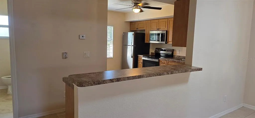 2 bed, 1.5 bath, 850 sqft, $1,300 — Photo 4