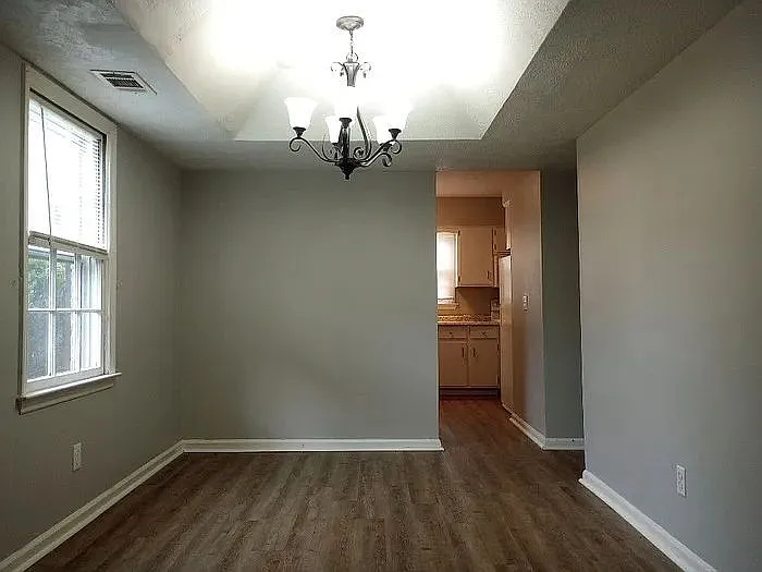 2 Summercreek Dr — Photo 4
