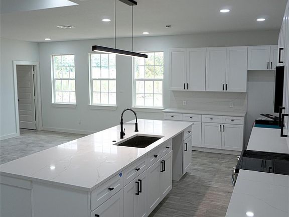 5th image of 602 Road 5201