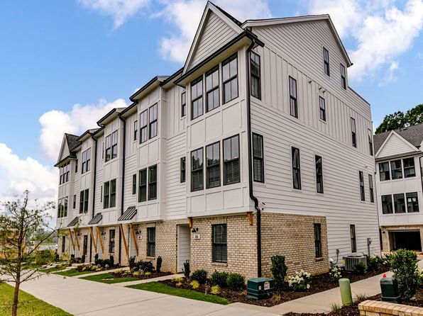 charlotte-north-carolina-448464057 picture