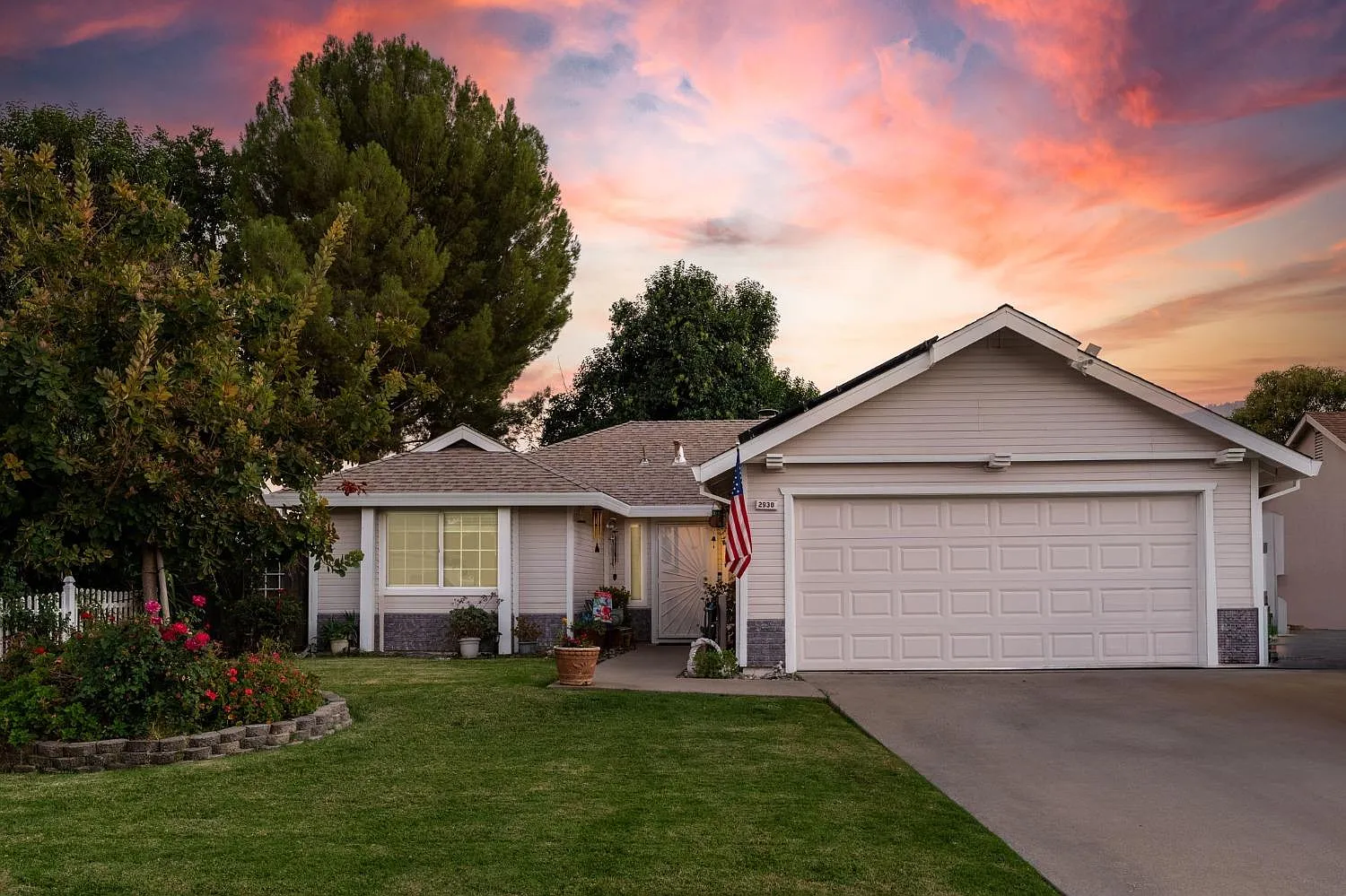 2930 Diane Dr photo 1