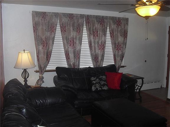 4th image of 5541 California Ave