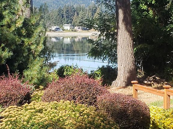 4th image of 4648 Marine Drive Pl