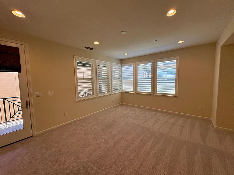 1658 N Pole Pl #1 — Photo 29