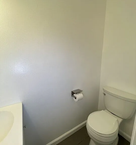 5870 Bowcroft St #2 — Photo 16