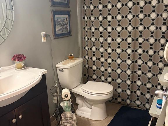 2nd image of 2901 Lighthouse Lane #2901