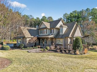 1880 Woodstock Rd, Clemmons, NC 27012