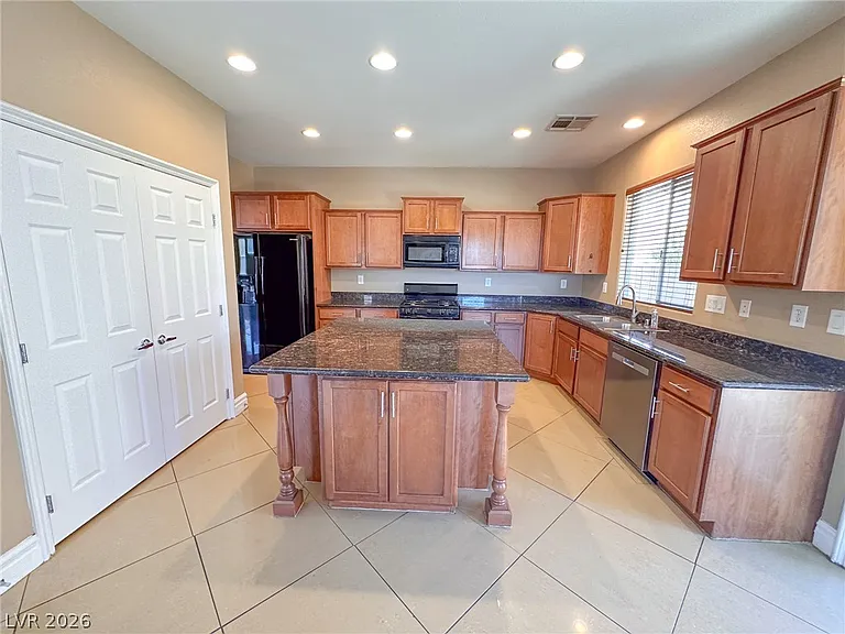 142 Castle Course Ave — Photo 9