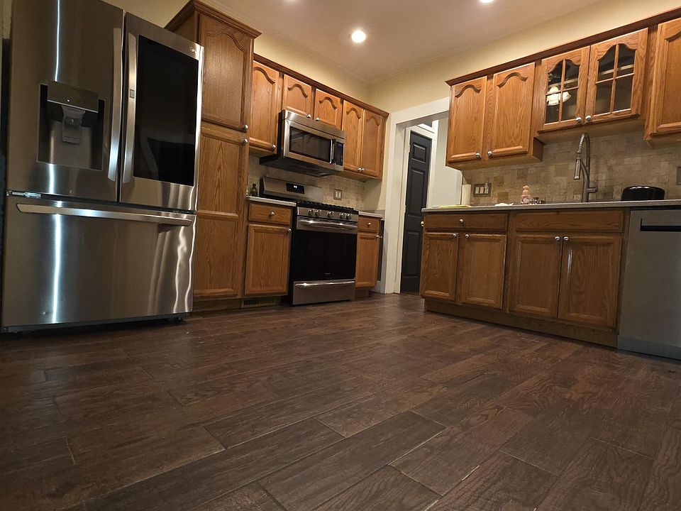 1st image of 365 Avenue A #1