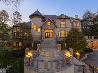 8710 Fernwood Rd, Bethesda, MD 20817