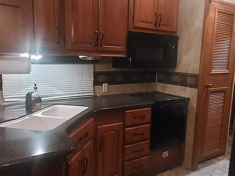 809 Alamo St #1C — Photo 4
