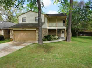 201 Thunderbird Dr, Conroe, TX 77304