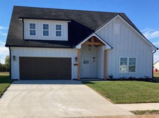 2456 Topeka Rd, Bowling Green, KY 42103