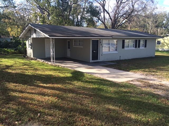 1st image of 903 W 10th St