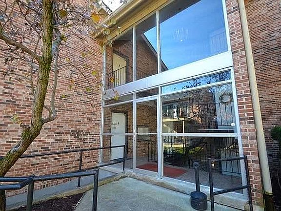 2nd image of 801 Delta Ave APT 3A