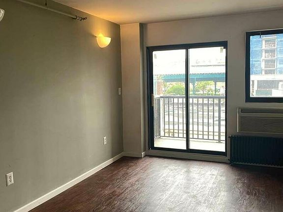 5th image of 51-23 Queens Blvd #4A