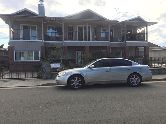 4th image of 1100 Norton St