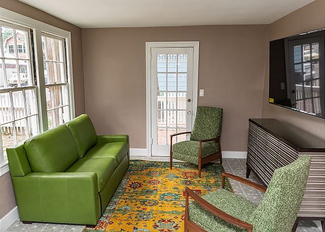 1st image of 3403 Arctic Ave #1