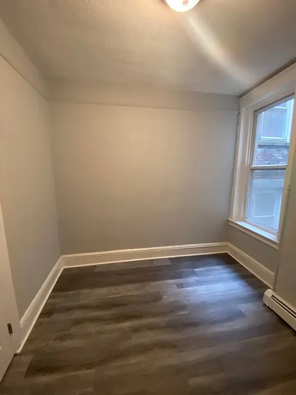 3 bed, $1,850 — Photo 2