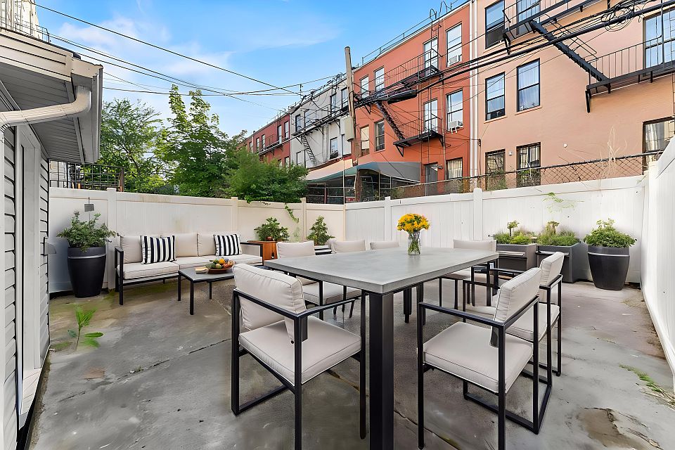 1st image of 861 Halsey St APT 1