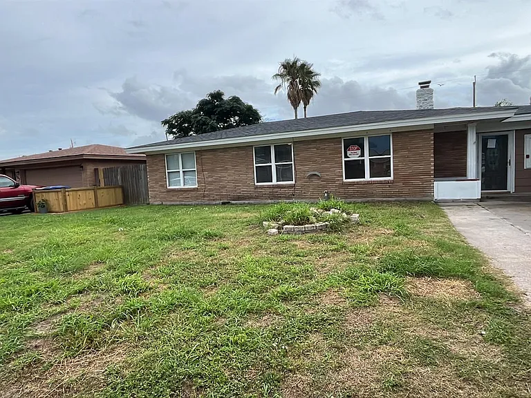 629 Bel Air Dr — Photo 10
