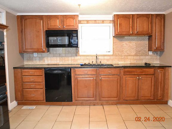 5th image of 2028 Bernhurst Dr