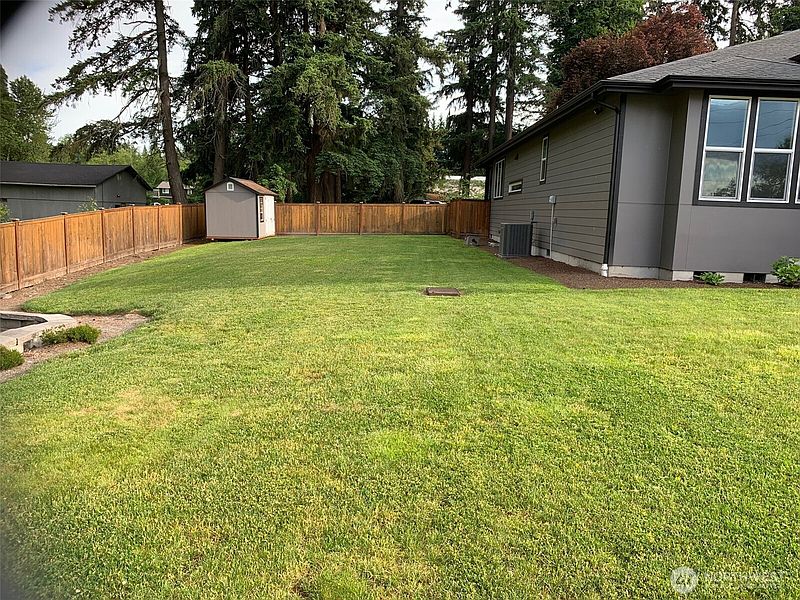 3rd image of 14411 86th Avenue Ct E
