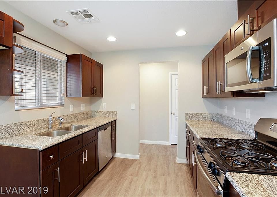 1st image of 1215 Palm Ter