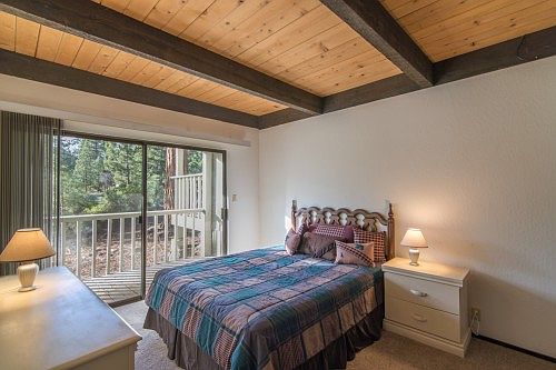 5th image of 1001 Commonwealth Dr #28